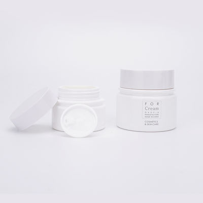 بطری های پلاستیکی 50ml 40ml 250ml لوازم آرایشی با پمپ درمان آلومینیوم